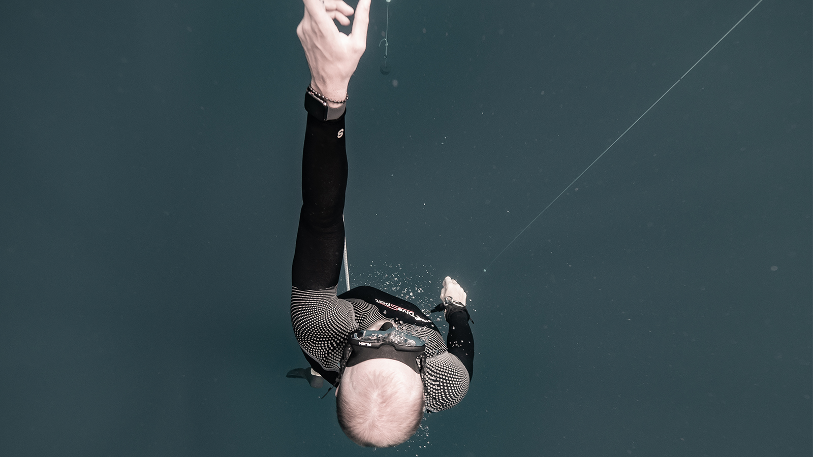 Bald freediver line training