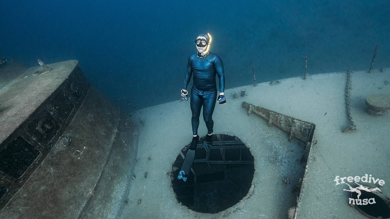 Freediving in a shipwreck