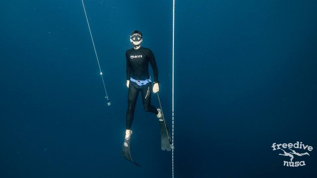 Bottom Turn Freediving