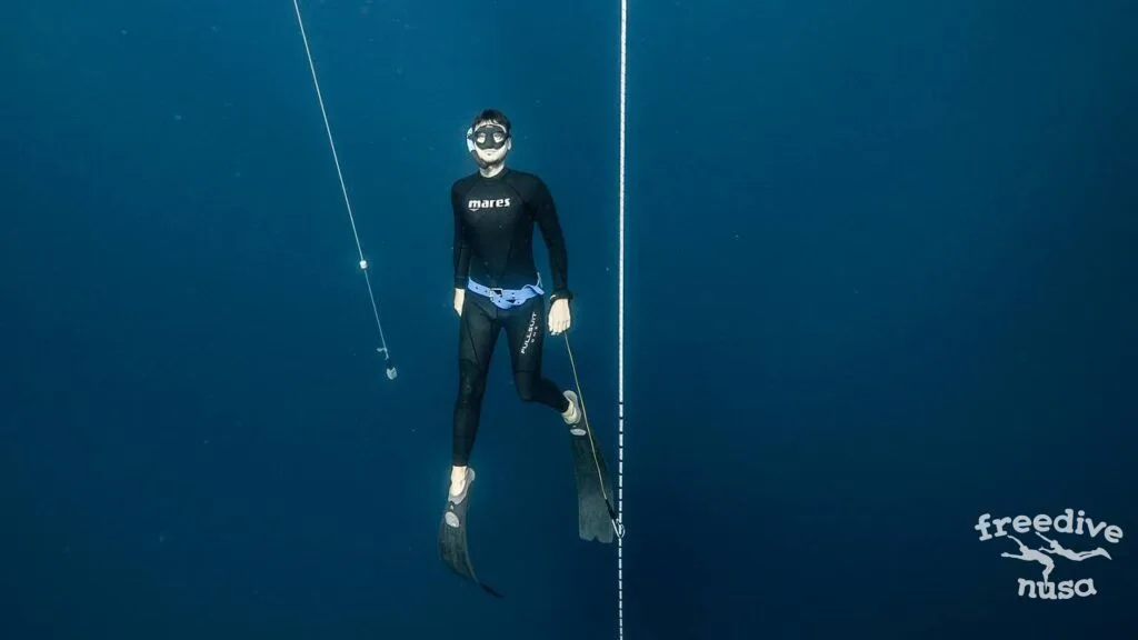 Bottom Turn Freediving